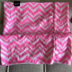 Skida Pink and White Chevron Buff